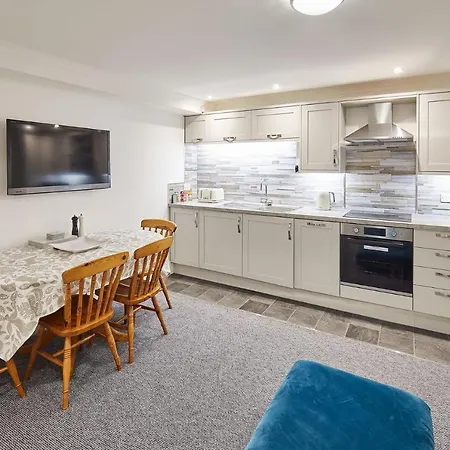 Host & - Rockpools Apartment *